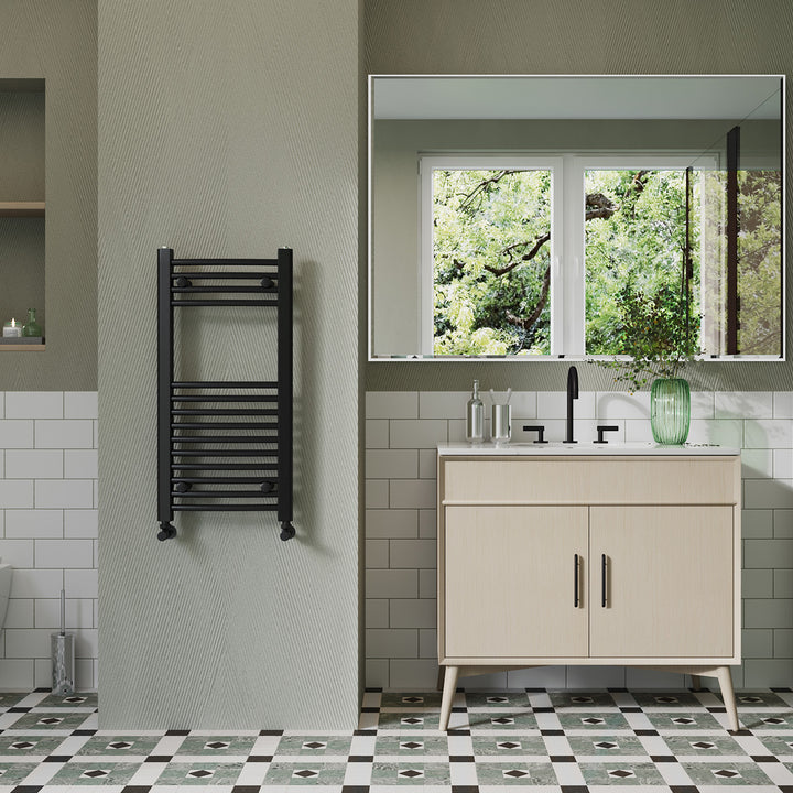 Zennor - Black Heated Towel Rail - H800mm x W400mm - Curved